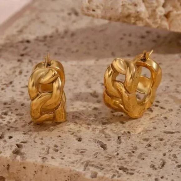 \\ NEW \\ 18K GOLD \\ LUXURY HOOP EARRINGS - Picture 4 of 7